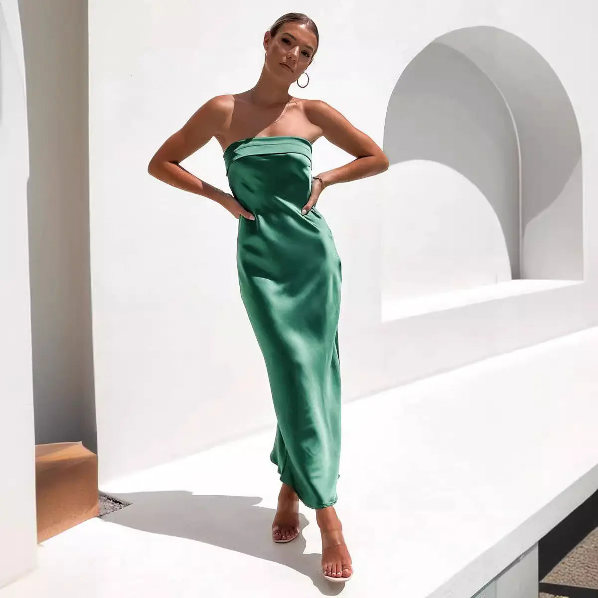 Summer Women’s Solid Color Backless Knit Dress