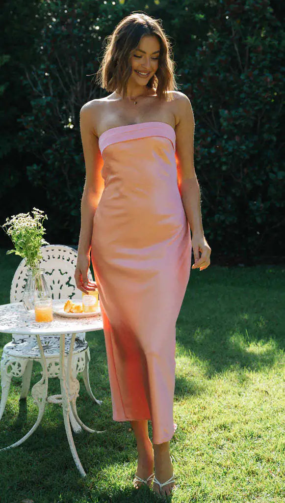 Summer Women’s Solid Color Backless Knit Dress